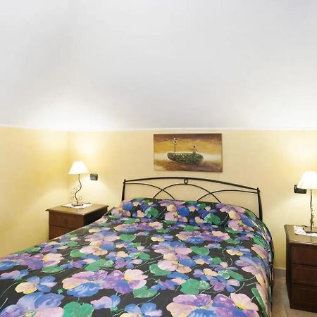 L'Albicocco Apartment Dolceacqua Bagian luar foto