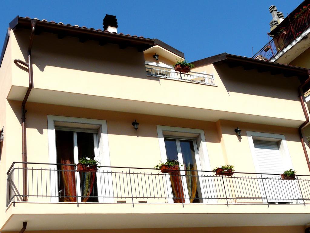 L'Albicocco Apartment Dolceacqua Ruang foto