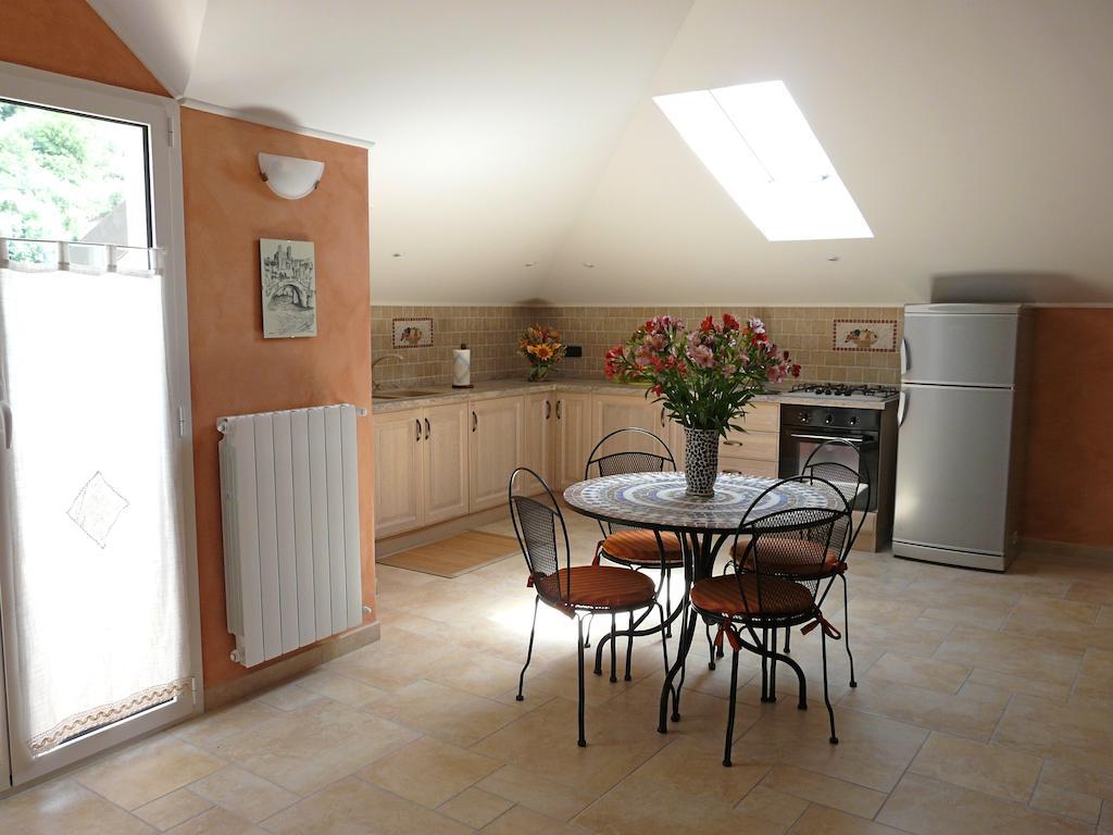 L'Albicocco Apartment Dolceacqua Ruang foto