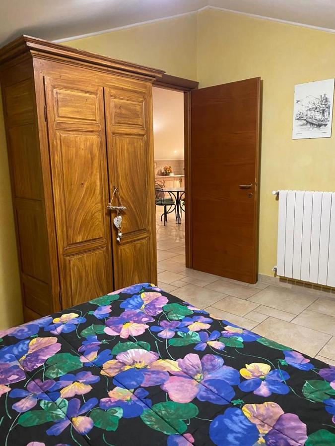 L'Albicocco Apartment Dolceacqua Bagian luar foto