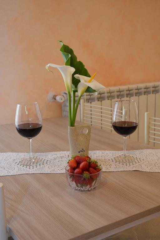 L'Albicocco Apartment Dolceacqua Bagian luar foto